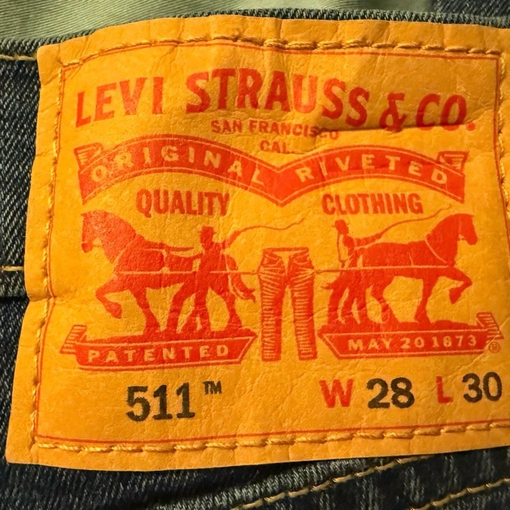 Levi’s Men’s 511 Slim Fit Jeans in Blue Denim| Size: 28 x 30